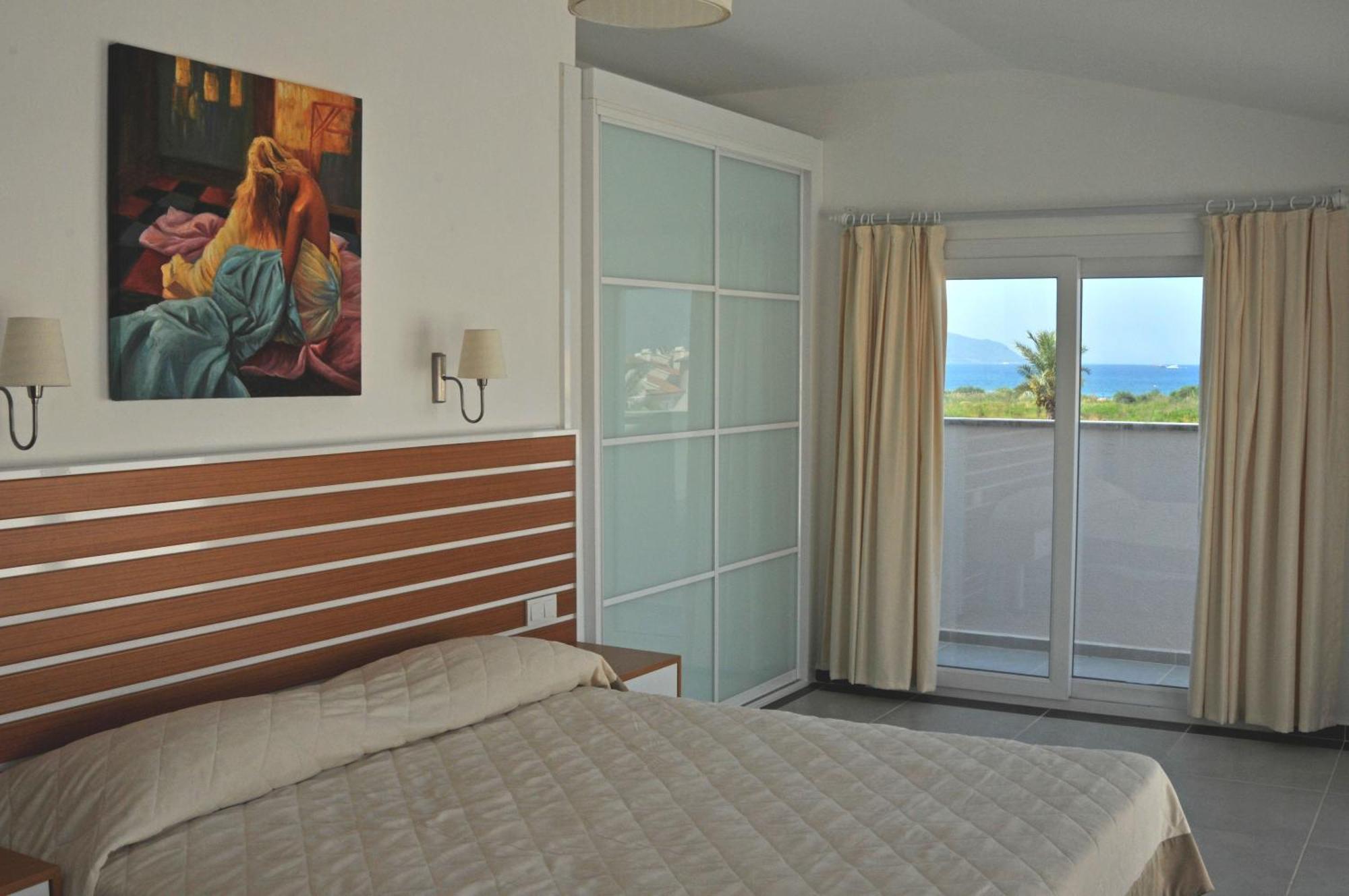 Odyssey Residence Apartments Фетие Екстериор снимка