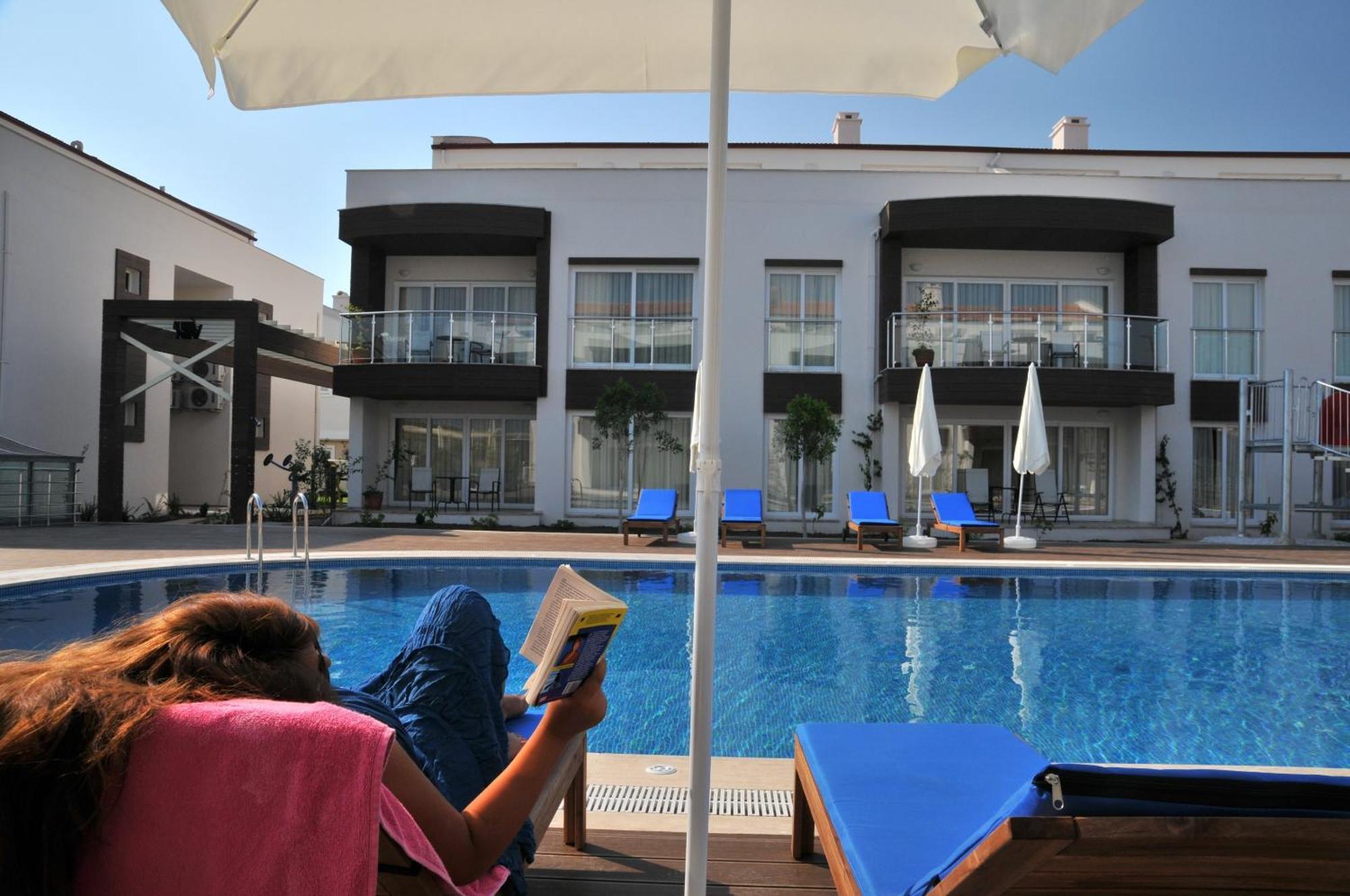 Odyssey Residence Apartments Фетие Екстериор снимка
