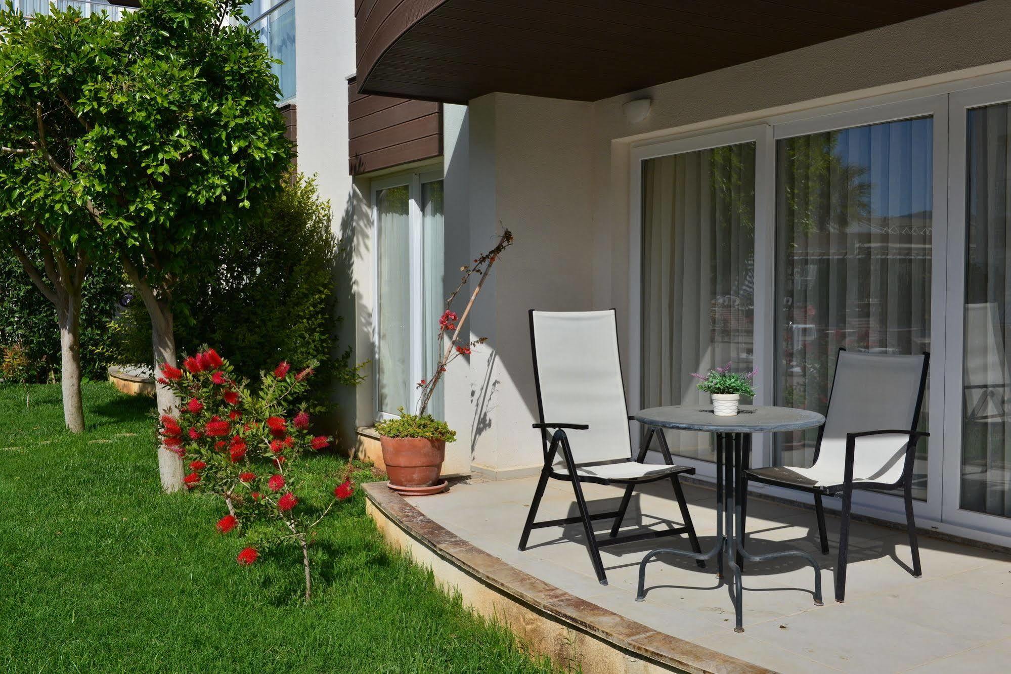 Odyssey Residence Apartments Фетие Екстериор снимка